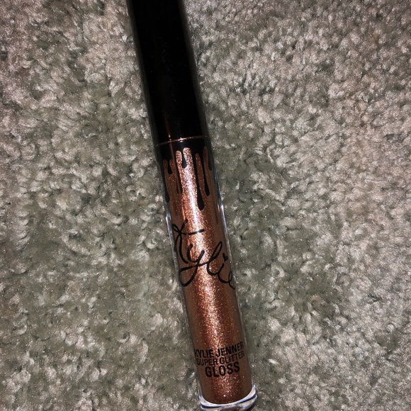 Kylie Cosmetics Other - BRAND NEW KYLIE GLITZ SUPER GLITTER GLOSS✨✨